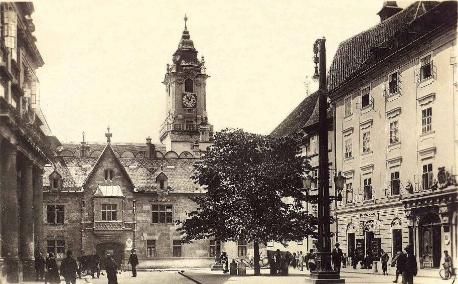 539228_501867273206231_1243479787_n